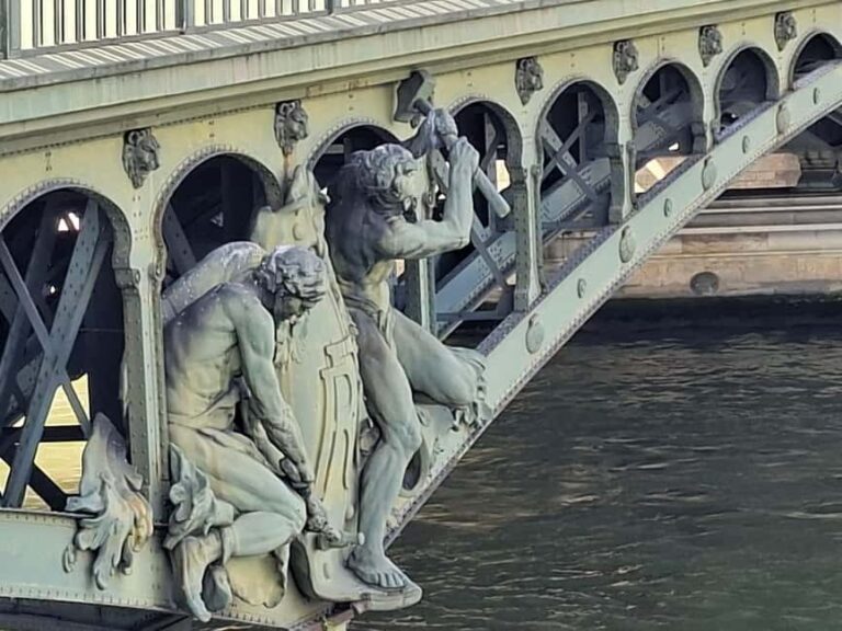 Passy: History and tour of this "chic" Parisian neighborhood - Is This Tour Worth It?