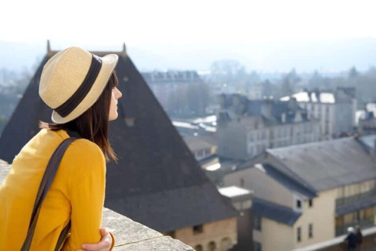 Pau: Express Walk with a Local - What You Can Expect from the Tour