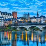 Pau Old Town Guided Private Walking Tour - Practical Details and What to Expect