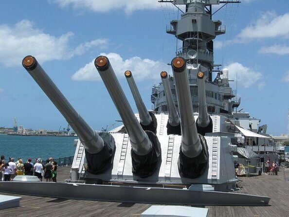 Pearl Harbor USS Arizona Memorial & Battleship Missouri - An In-Depth Look at the Tour Experience