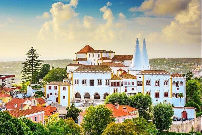 Pena Palace , Sintra and Cascais Tour - Travel With Locals - Who Will Enjoy This Tour