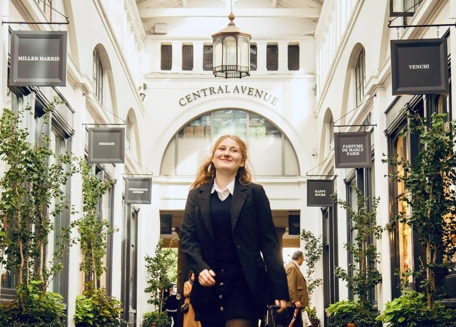 Photoshoot at Notting hill,Covent Garden,St Paul Cathedral - Deep Dive into the Itinerary