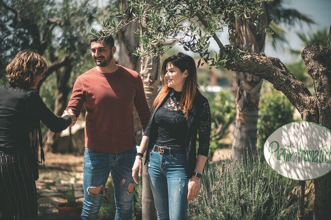 Picnic on the lawn -aromatic garden and winery - Is It Worth the Price?