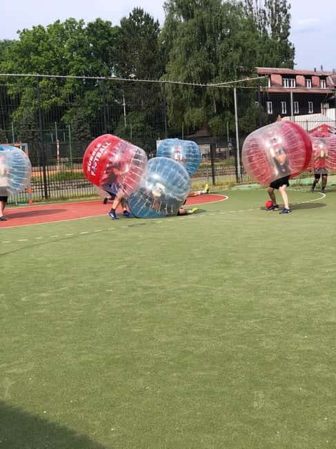 Pilsen: Bubble Soccer - How Does the Activity Work?
