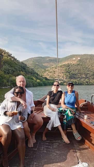 Pinhão: River Cruise with Sparkling Wine and Stop for Swim - What’s Included and Practical Tips
