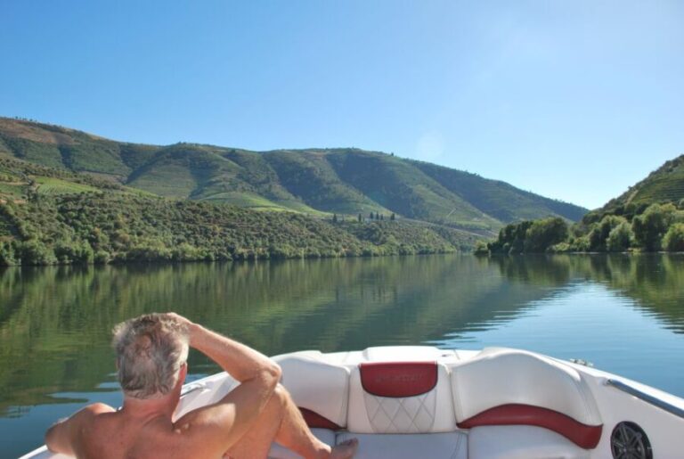 Pinhão: River Douro Speedboat Tour with Water Sports - Pricing and Value