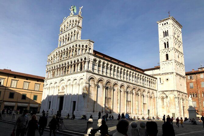 Pisa, Lucca & Winery Private Tour from Livorno port - FAQ