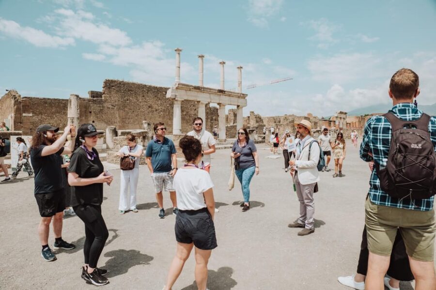 Pompeii: Entry Ticket and Guided Tour with an Archaeologist - The Itinerary Breakdown