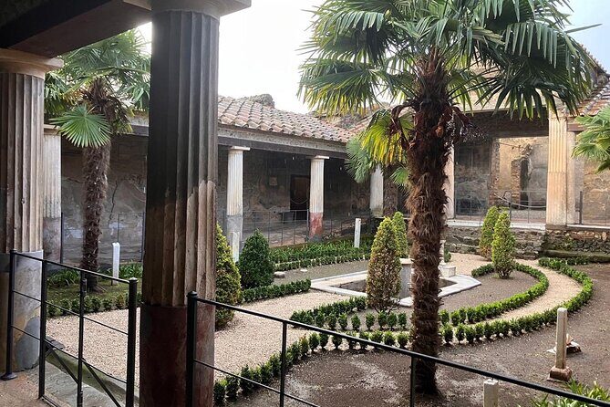 Pompeii: Walking Tour with Archaeologist and Skip-the-Line Ticket - What Travelers Are Saying