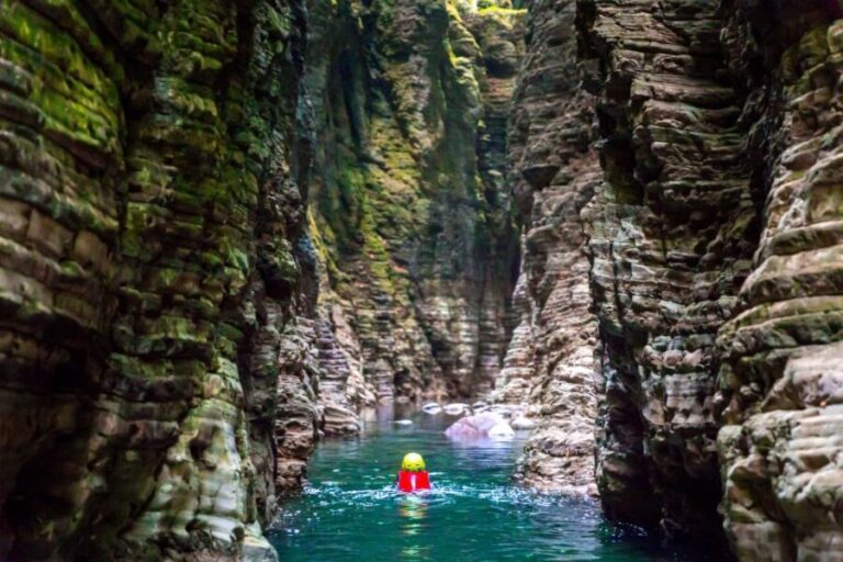 Pontremoli: Stretti di Giaredo Canyoning Tour - What Will You Actually Do?