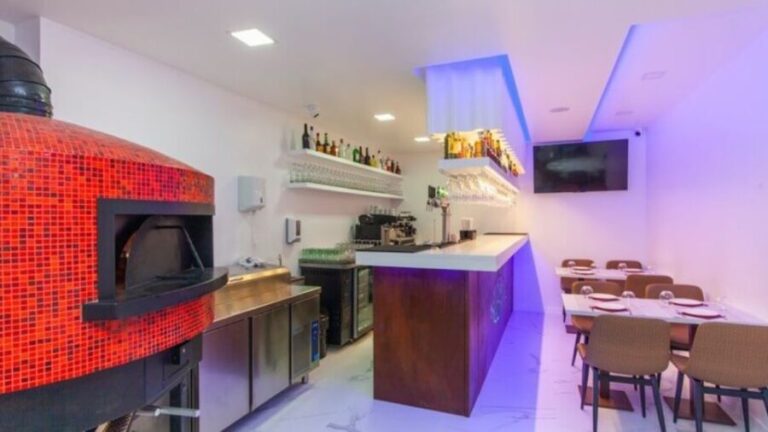 Portimão: Arabian Night Dance Show with Tapas and Wine - In-depth Look at the Value