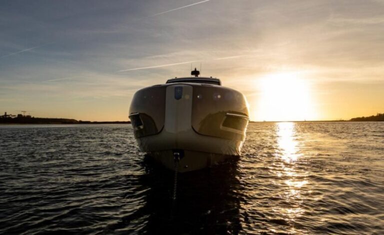 Porto: 2h SUNSET Private Luxury Yacht in the Douro - Who’s This Tour Best For?