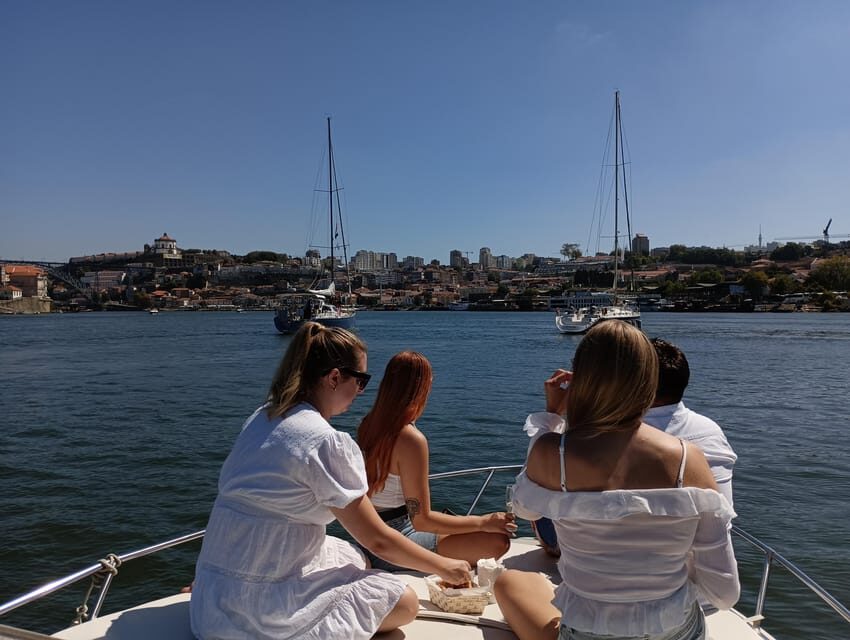 Porto: 6 Bridges and Ribeira Boat Tour with Sunset Option - FAQs