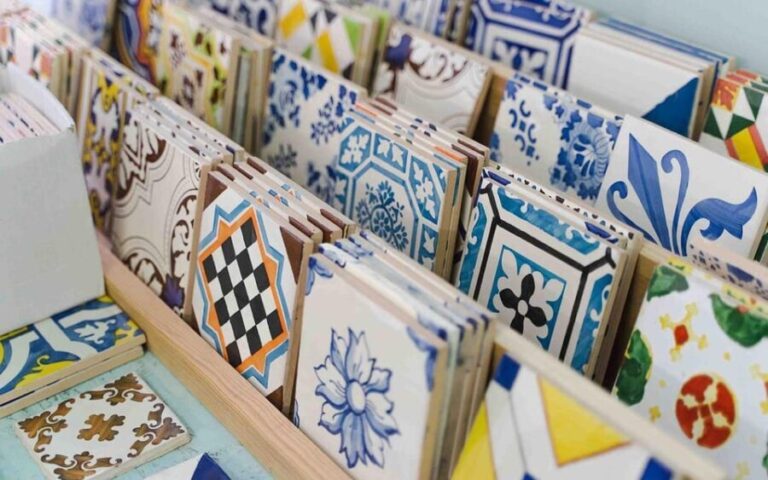 Porto: Azulejos Tiles Walking Tour - Practical Details that Matter