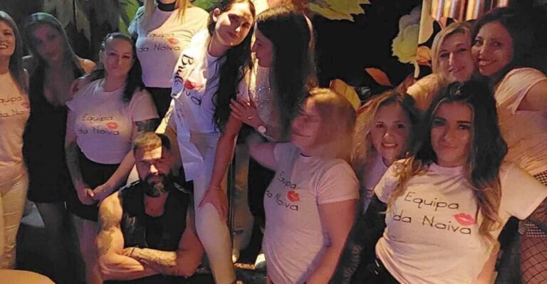 Porto: Bachelor Party offer of a Glass of Champagne or Drink - The VIP Area and Gourmet Dining