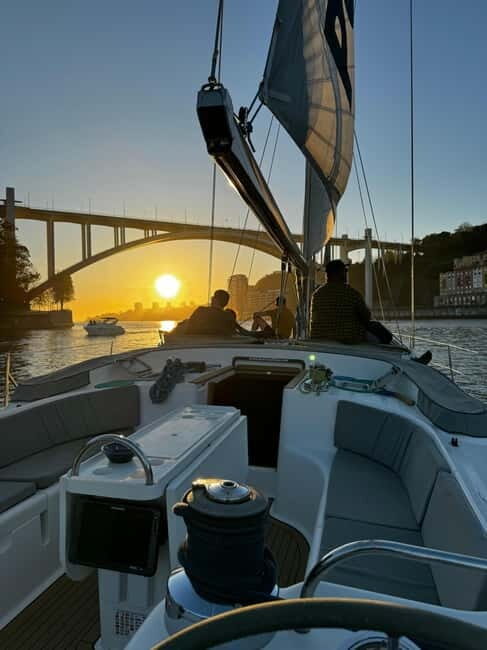 Porto: Douro River Boat Tour with Wine Tasting - The Experience: What Makes It Special