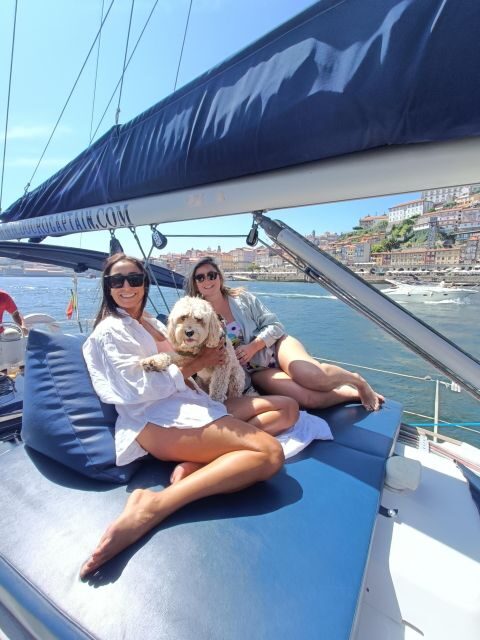 Porto: Exclusive Party aboard a charming sailboat with drink - The Experience in Context