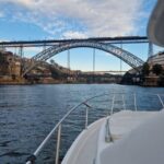 Porto: Guide Boat tour with tasting of 4 Port wines - The Experience of the Cruise