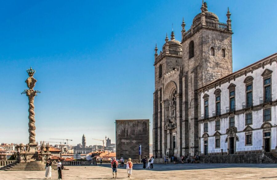 Porto: Guided Tour by Tuk-Tuk and Douro River Cruise - The Experience in Detail
