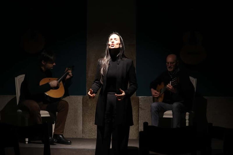 Porto: Intimate Fado Show & Port Wine at Sao Bento Station - What Makes This Fado Experience Special?