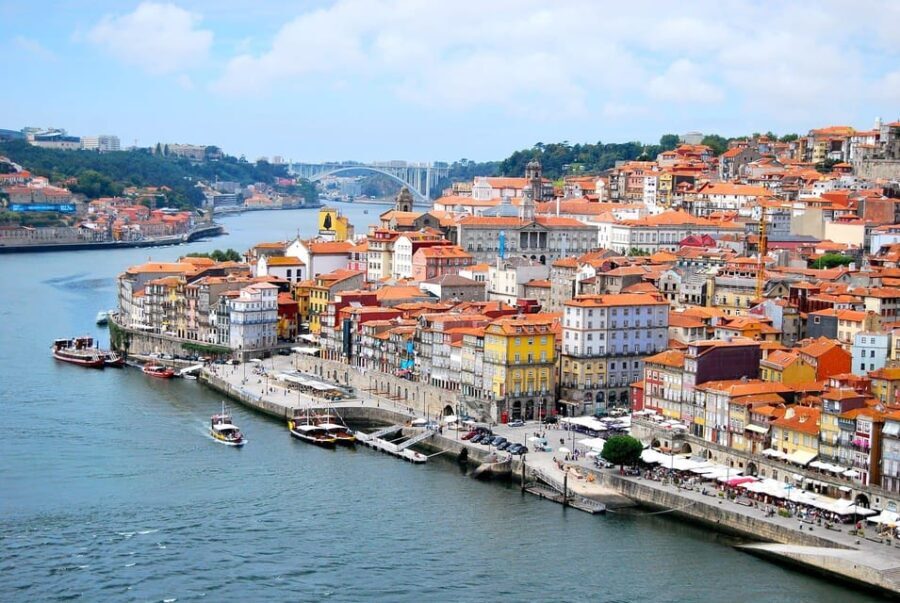 Porto "Old Town" Walking Tour (small groups) - The Itinerary: What You’ll See and Experience