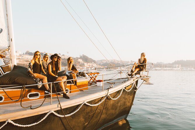 Porto: Private Classic Boat on the River Douro - FAQs