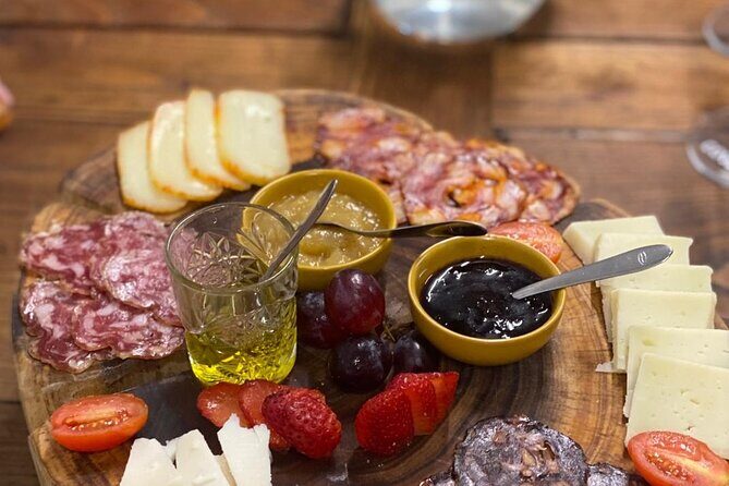 Porto Private Gourmet Food & Wine Historic Tour with a Sommelière - The Itinerary: What to Expect