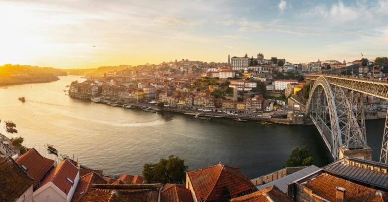 Porto: Private Historical Walking Tour with Local Guide - The Itinerary: A Walk Through Porto’s Heart