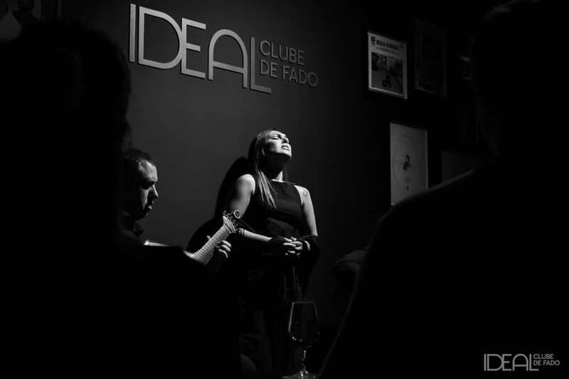 Porto: The highest-rated traditional fado concert (downtown) - The Performers and Their Craft