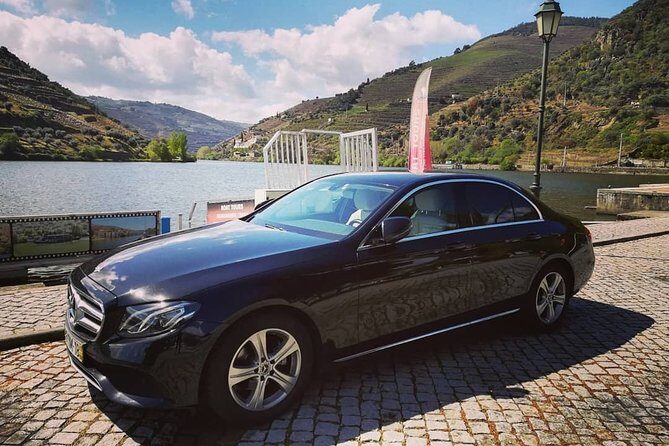 Porto to Madrid Up to 3 Stops: Aveiro, Salamanca & Ávila - FAQ