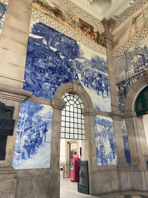 Porto walking Tour with private visit Stock Exchange Palace - What to Expect from the Tour