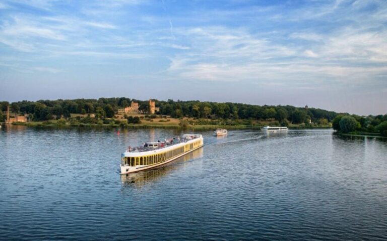 Potsdam by Boat: Island Cruise - Highlights and Notable Sights
