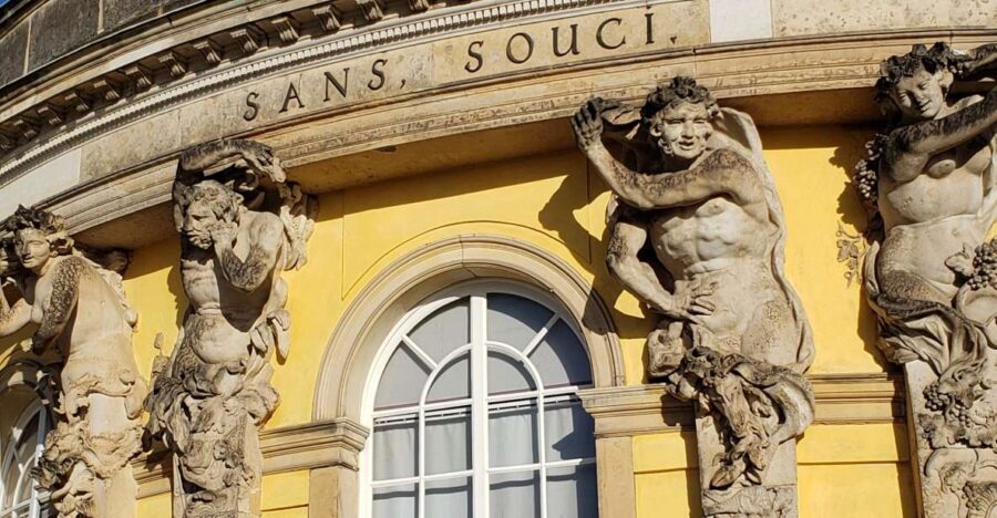 Potsdam: Private Bus Tour with Park Walk to Sanssouci Palace - The Itinerary Breakdown