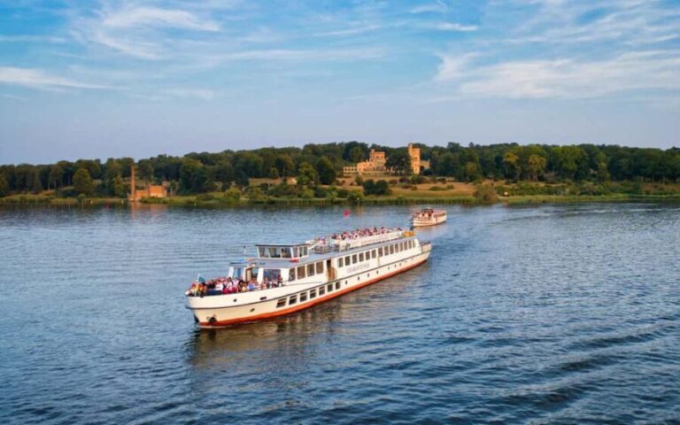 Potsdam: The evening Wannsee tour. Castles, parks, and villas. - What the Reviews Say