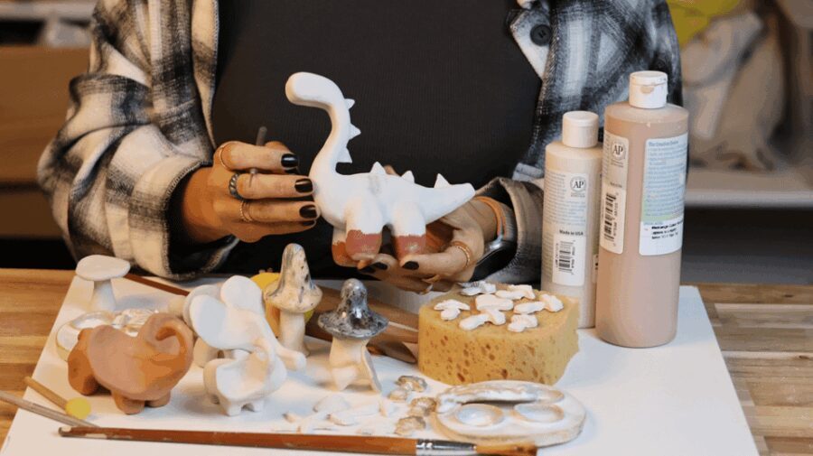 Pottery Workshop and Wine  Barcelona - The Experience: A Closer Look