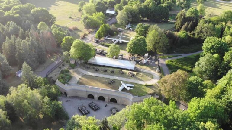 Pozna: Drone Lesson with Instructor and City Tour - Who Is This Tour Best For?