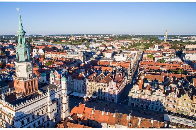 Poznan: Srodka District and Cathedral Island Private Walking Tour - The Experience of a Private Guided Tour