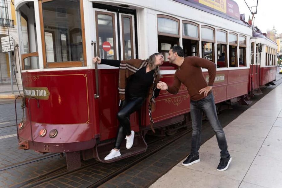 Praça do Comércio: Professional Photoshoot with a Local - The Breakdown of the Itinerary