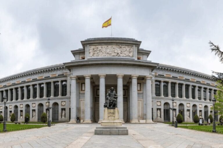 Prado Museum and Royal Palace Private Tour - The Practicalities: What to Expect and What Not