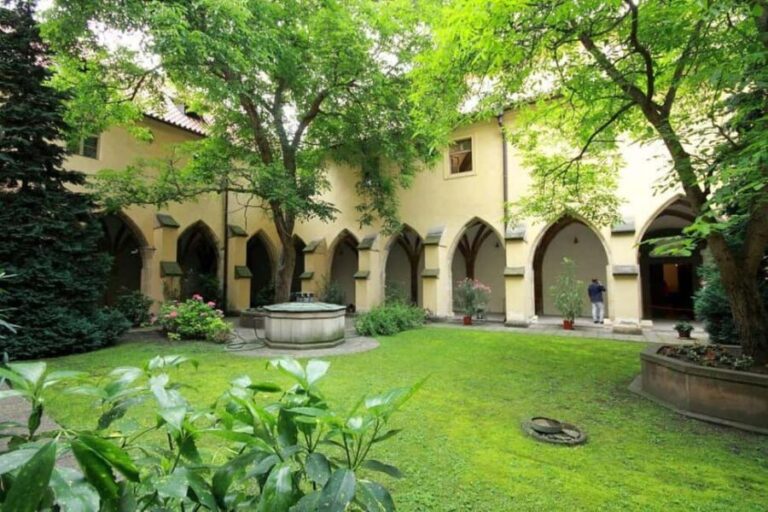 Prague 3-Hour Tour + St James Basilica & Minorite Friary - Detailed Breakdown of the Itinerary