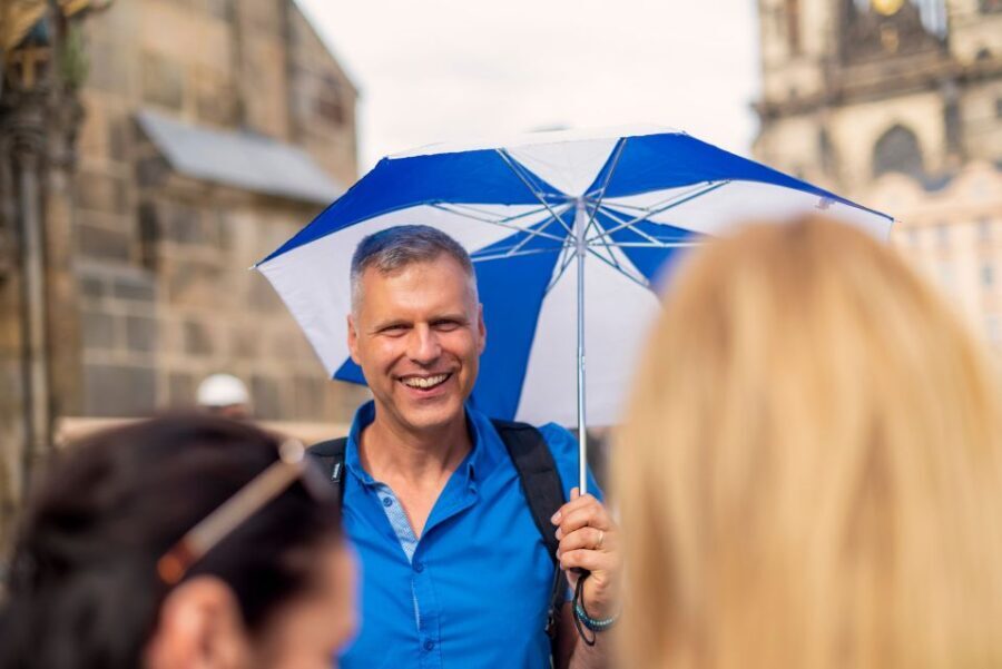 Prague: 6-Hour Tour with River Boat Cruise and Lunch - Why This Tour Works