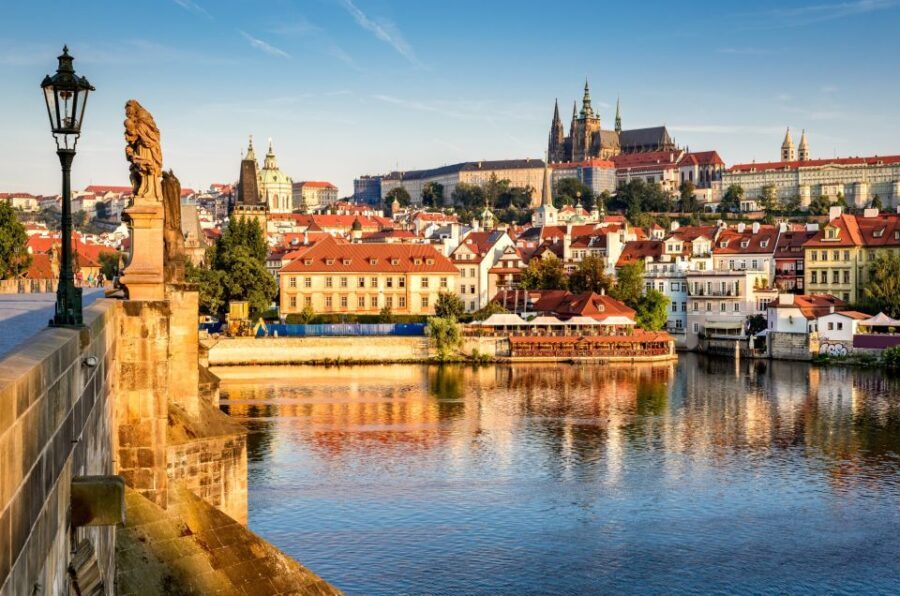 Prague Castle and St. Vitus Cathedral Private Walking Tour - The Value of a Private Guide and the Overall Experience