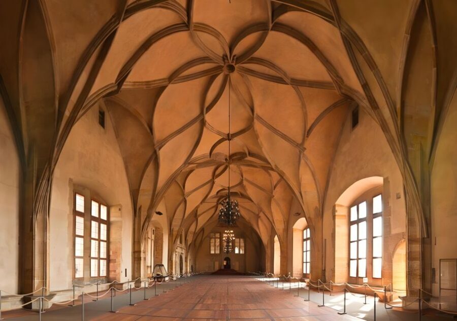 Prague Castle: Royal Palace, Cathedral, and Golden Lane Tour - The Practical Side: Price, Duration, and Accessibility