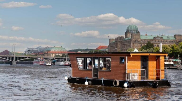 Prague Christmas Private Boat Tour - What’s Included and How It Works