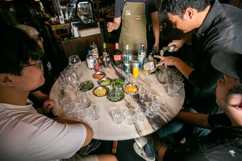 Prague: Cocktail-Making Workshop with Mixologist - The Real Value of the Experience