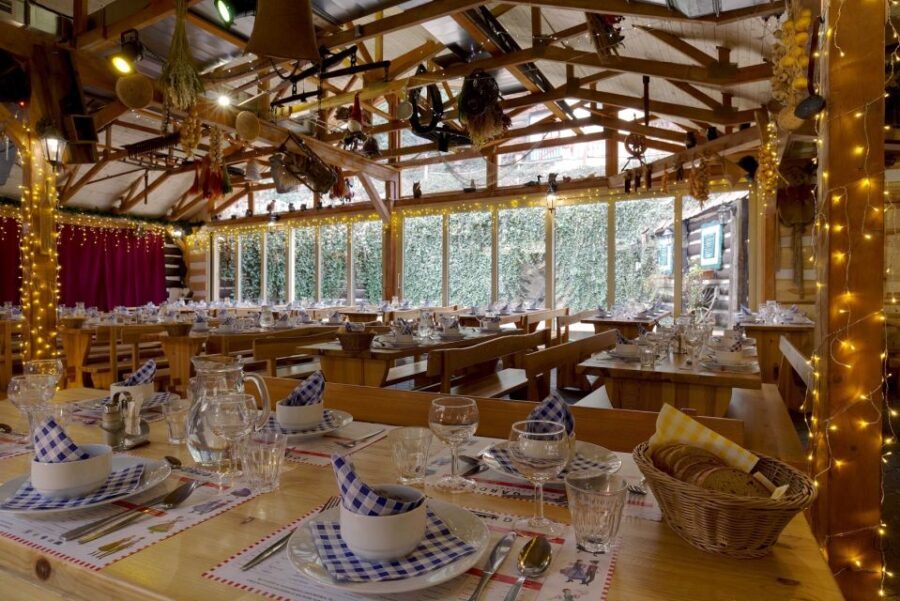 Prague: Evening Folklore Garden Party with Traditional Menu - Is This Experience Worth It?