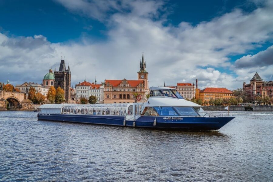 Prague: Evening Vltava River Eco Cruise with Prosecco - Why You Might Want to Book This Cruise