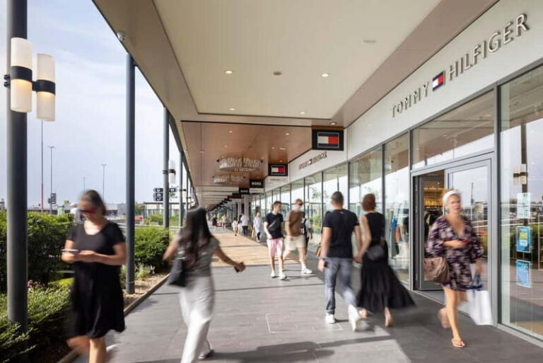 Prague: Fashion Arena Prague Outlet Half-Day Shopping Tour - The Practical Details