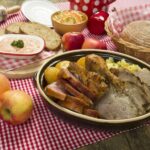 Prague: Folkloric Dinner Show with Unlimited Drinks - The Cultural Vibe and Atmosphere