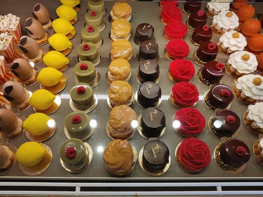 Prague: Guided Sweet Gourmet Walking Tour - What to Expect on the Tour